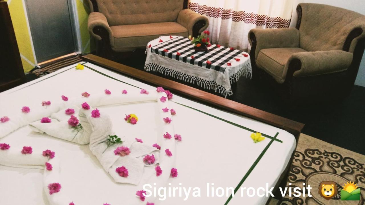 Oleena Home Stay Habarana Exterior foto